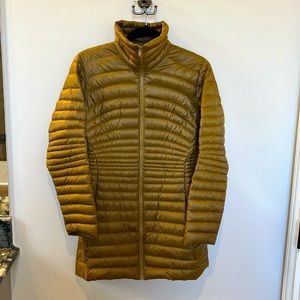 Arcteryx lightweight long puffer jacket!